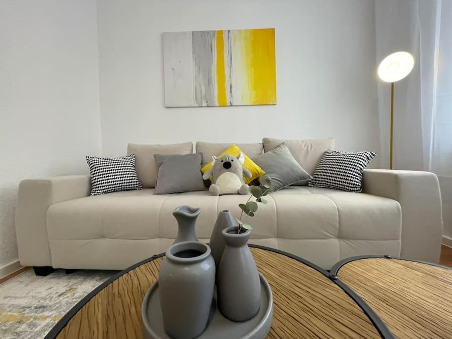 Lucky Stays Ls01 - Vollausstattung - Zentrum - Aufzug - Grosse Kueche - 2 Zimmer - Smart-Tv Magdeburg Bagian luar foto